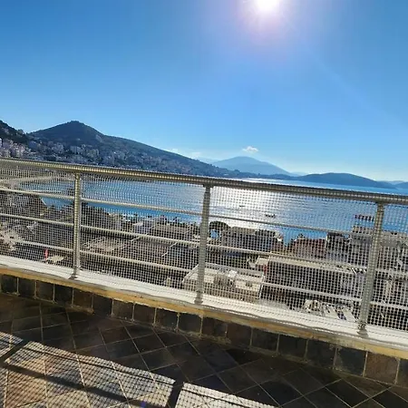 Spacious Sea View Apartament *