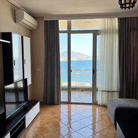 Spacious Sea View *