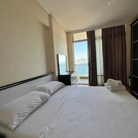 Apartament Spacious Sea View